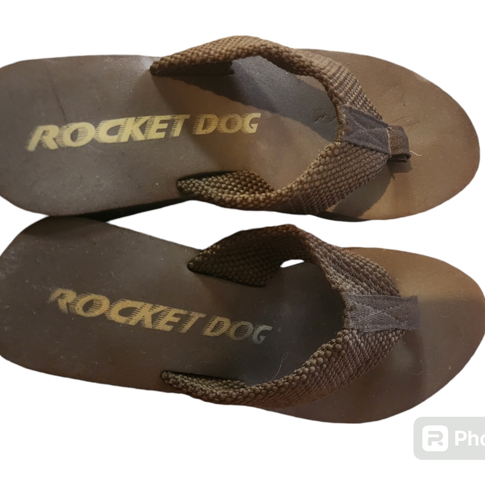 Rocket Dog Brown Platform Flip-flop Sandals size 9